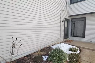 1801 Misty Moss Dr, Saint Louis, MO 63146 - Photo 2