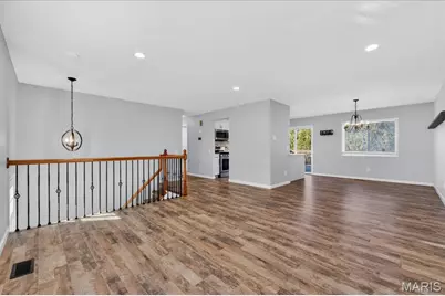 11975 Sarthe Drive, Maryland Heights, MO 63043 - Photo 12