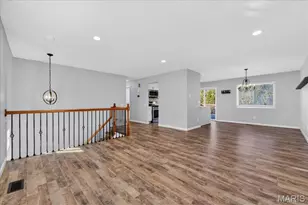 11975 Sarthe Dr, Maryland Heights, MO 63043 - Photo 12