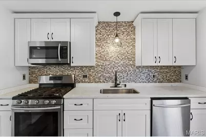 11975 Sarthe Drive, Maryland Heights, MO 63043 - Photo 18