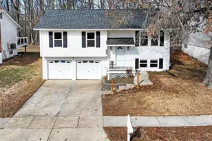 11953 Meadow Run Ct, Maryland Heights, MO 63043 - Photo 56