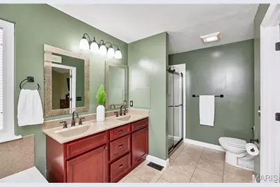 1319 Oak Borough Drive, Ballwin, MO 63021 - Photo 32