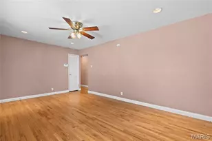 3588 Eileen Ann Dr, Saint Louis, MO 63129 - Photo 8