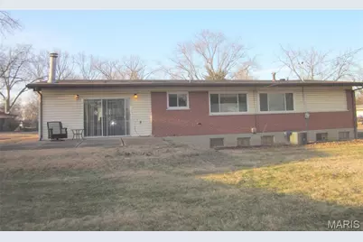 1540 Hialeah Place, Florissant, MO 63033 - Photo 18