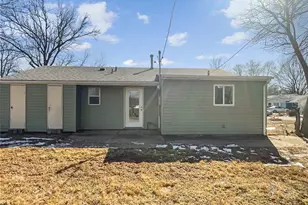 201 Allen Dr, O'Fallon, MO 63366 - Photo 14