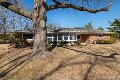 961 Briarwood Lane, University City, MO 63130 - Photo 2