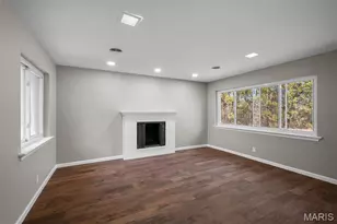 961 Briarwood Ln, University City, MO 63130 - Photo 12