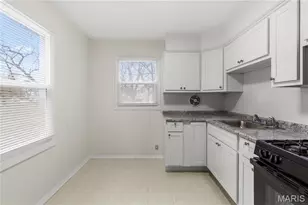 55 La Venta Dr, Florissant, MO 63031 - Photo 8