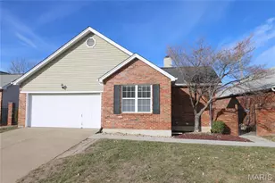853 Du Pre Ct, Saint Peters, MO 63376 - Photo 1