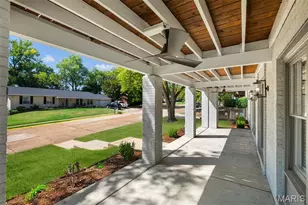 621 Highland Park Dr, Chesterfield, MO 63017 - Photo 8