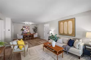 621 Highland Park Dr, Chesterfield, MO 63017 - Photo 2