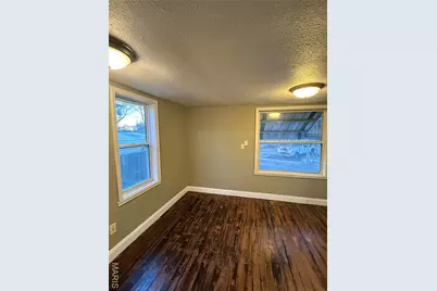 285 E Oak Street, Saint Clair, MO 63077 - Photo 8