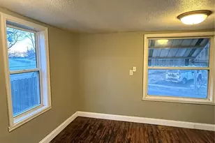 285 E Oak St, Saint Clair, MO 63077 - Photo 8