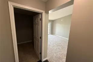 19 Berview Cir, Saint Louis, MO 63129 - Photo 6