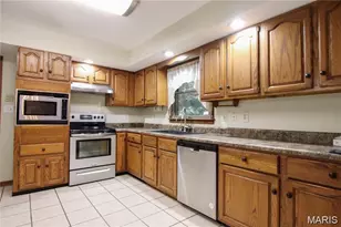 566 Country Ln, Sullivan, MO 63080 - Photo 10