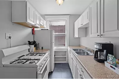 4908 Devonshire Avenue, Saint Louis, MO 63109 - Photo 8