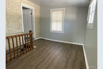 8539 Robin Avenue, Saint Louis, MO 63147 - Photo 10