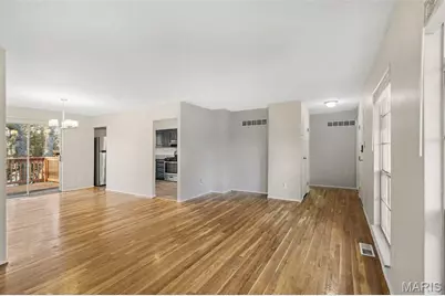 2627 SE Bruno Avenue, Saint Louis, MO 63114 - Photo 4