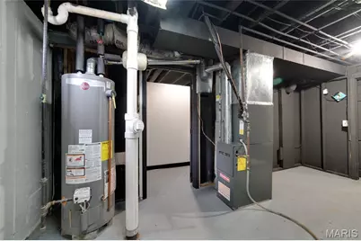 10541 Castle Drive, Saint Louis, MO 63136 - Photo 22