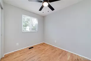 10430 Castle Dr, Saint Louis, MO 63136 - Photo 16