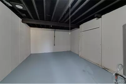 10430 Castle Drive, Saint Louis, MO 63136 - Photo 24