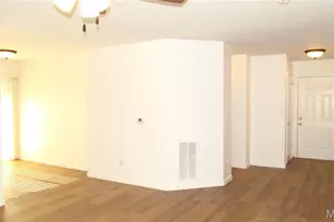 450 Benton Dr, Saint Peters, MO 63376 - Photo 4