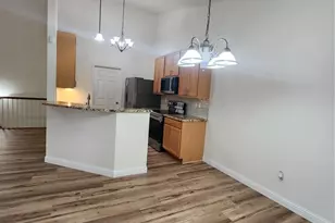 3642 Candlewyck Green Ct, Florissant, MO 63034 - Photo 6