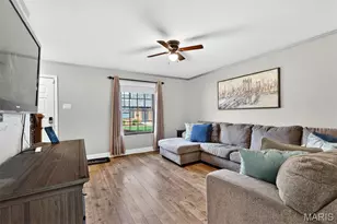 4262 Eiffel Dr, St George, MO 63125 - Photo 8