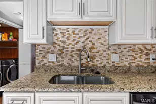 4262 Eiffel Dr, St George, MO 63125 - Photo 14