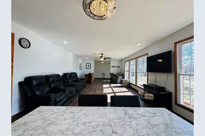 515 W James Boulevard, St James, MO 65559 - Photo 2