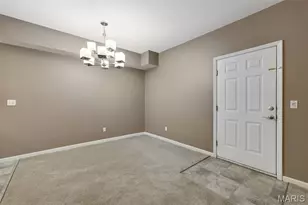6411 Brookfield Ct, Saint Louis, MO 63129 - Photo 4