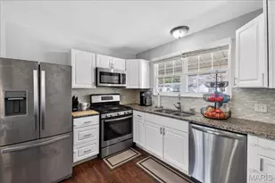 2402 Brookfield Ln, O'Fallon, MO 63368 - Photo 14