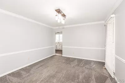 13023 Walnutway Manor, Saint Louis, MO 63146 - Photo 2