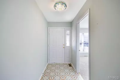5014 Nicholas Ridge Drive, Saint Louis, MO 63129 - Photo 8