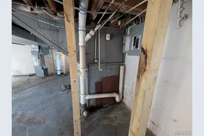 8363 Eton Place, Jennings, MO 63136 - Photo 14