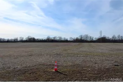 998 Josephville, Wentzville, MO 63385 - Photo 2