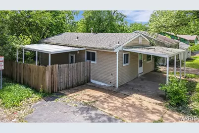 3368 Suncrest Avenue, Breckenridge Hills, MO 63114 - Photo 2