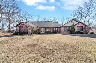 3439 Bluff View Dr, Saint Charles, MO 63303 - Photo 2