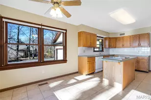 3439 Bluff View Dr, Saint Charles, MO 63303 - Photo 22