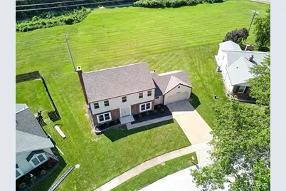 15648 Sugarridge Court, Chesterfield, MO 63017 - Photo 2