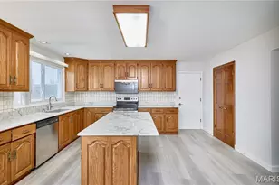 15648 Sugarridge Ct, Chesterfield, MO 63017 - Photo 14