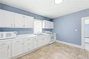 202 N 3rd St, Elsberry, MO 63343 - Photo 20