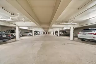 585 Coeur de Royale Dr, Creve Coeur, MO 63141 - Photo 24