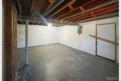6636 Kenwood Drive, Saint Louis, MO 63121 - Photo 20