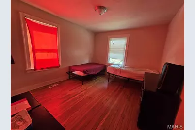 3528 West Place, Saint Louis, MO 63121 - Photo 4