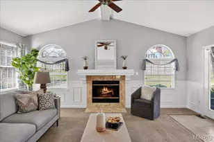 4910 Lowndes Dr, Saint Louis, MO 63129 - Photo 24
