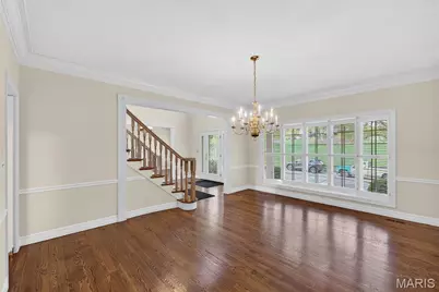 1747 Baxter Forest Valley Court, Chesterfield, MO 63005 - Photo 6