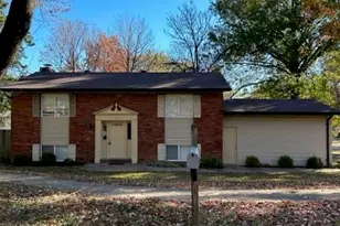 1 Braquewood Ct, Manchester, MO 63021 - Photo 1