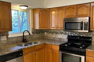 1 Braquewood Ct, Manchester, MO 63021 - Photo 4