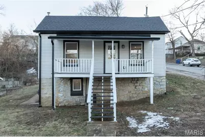 401 E Miller Street, De Soto, MO 63020 - Photo 1